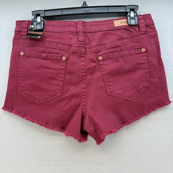 Jean Shorts Women's Size 8/9 Tokyo Darling American Eagle and Almost Famous NWT - Picture 13 of 16